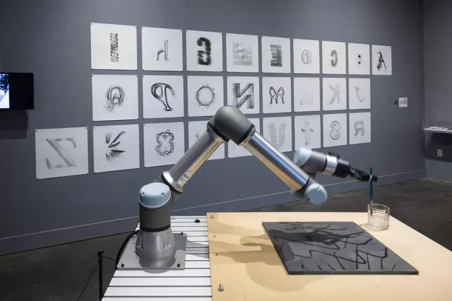 Mr. Roboto, 2024, Museum of Craft and Design. 摄影:Henrik Kam.