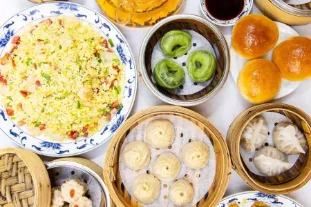 Uma variedade de pratos de dim sum no restaurante Yank Sing, 在贝博体彩app.